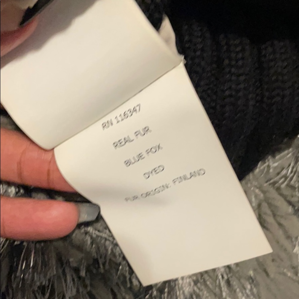 Moncler Black Beanie REAL FUR Pom Pom Hat Authentic - Picture 10 of 14